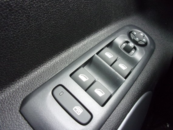 CITROEN Berlingo Berlingo N1-016.jpg